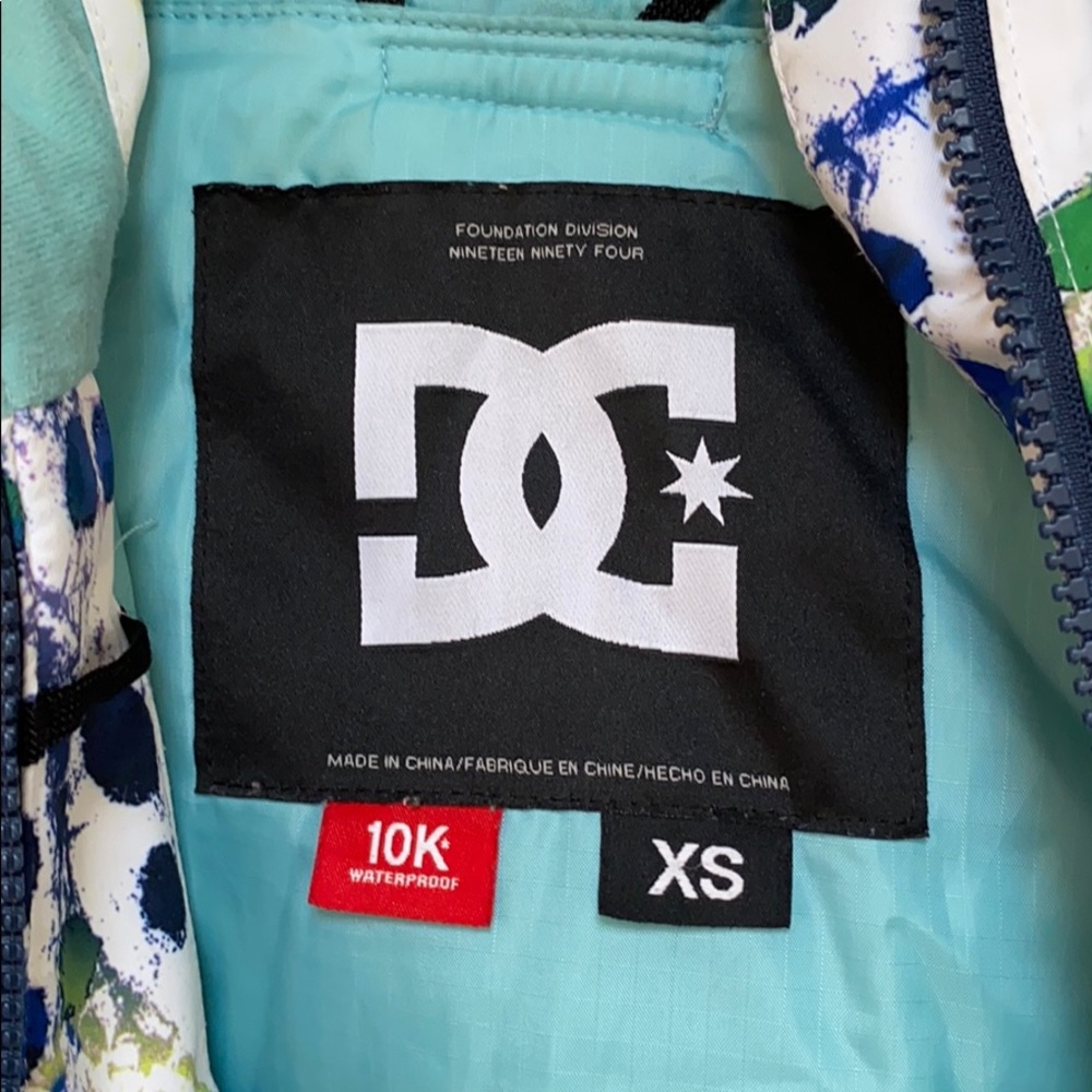 DC Snow Jacket - Picture 4 of 5